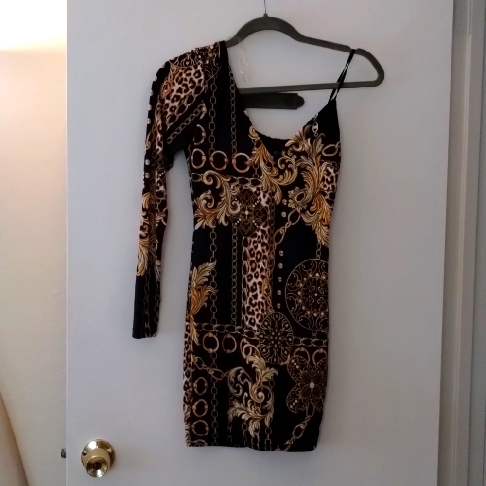 Windsor Size M nwt one sleeve dress